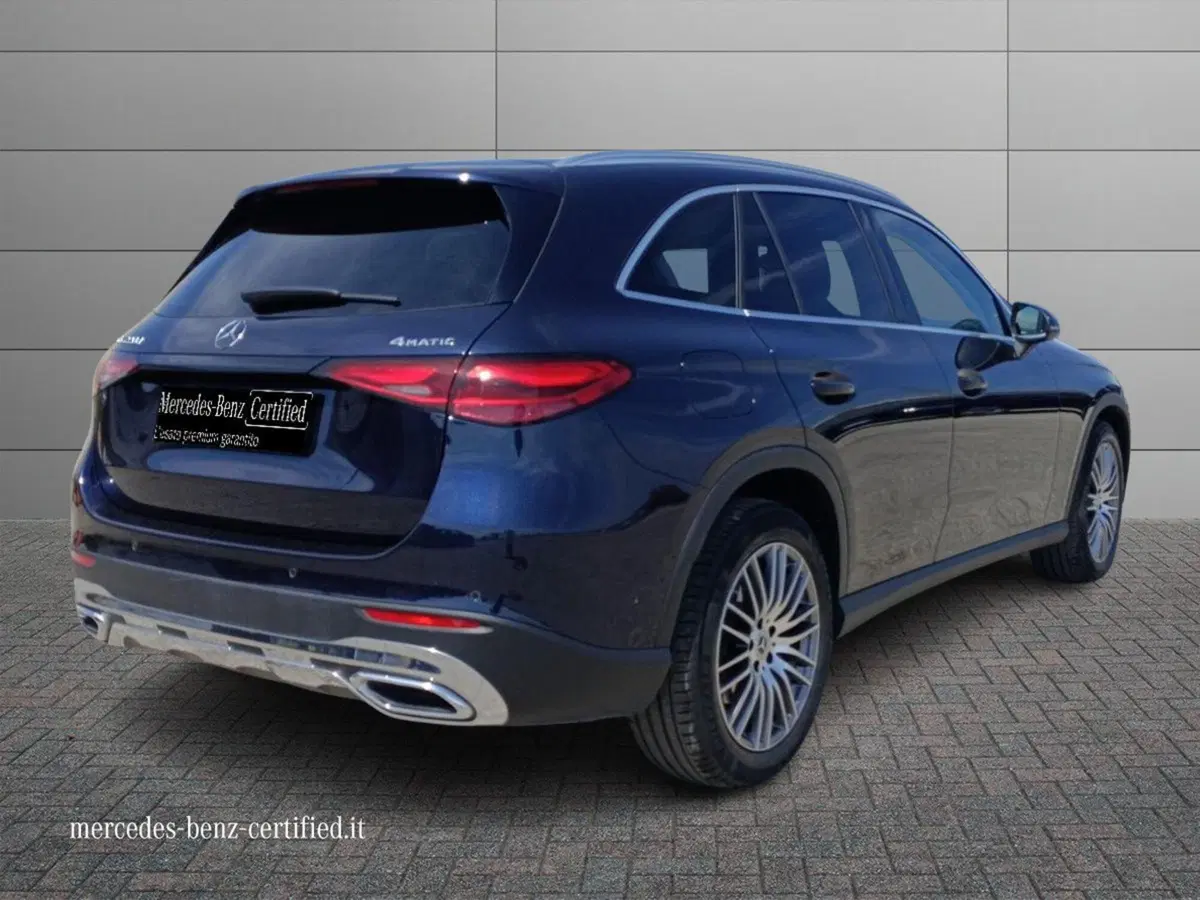 Mercedes-Benz GLC SUV usata a Bari (2)