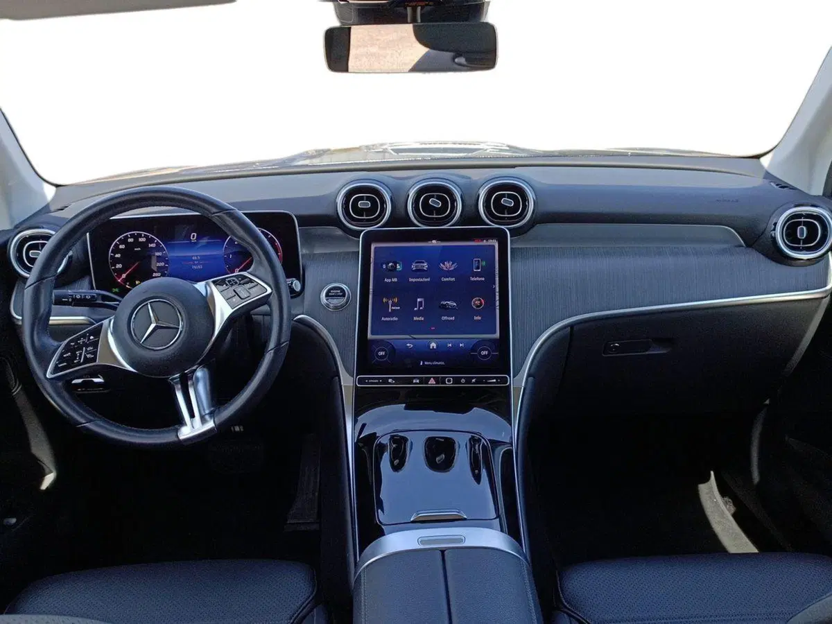 Mercedes-Benz GLC SUV usata a Bari (9)