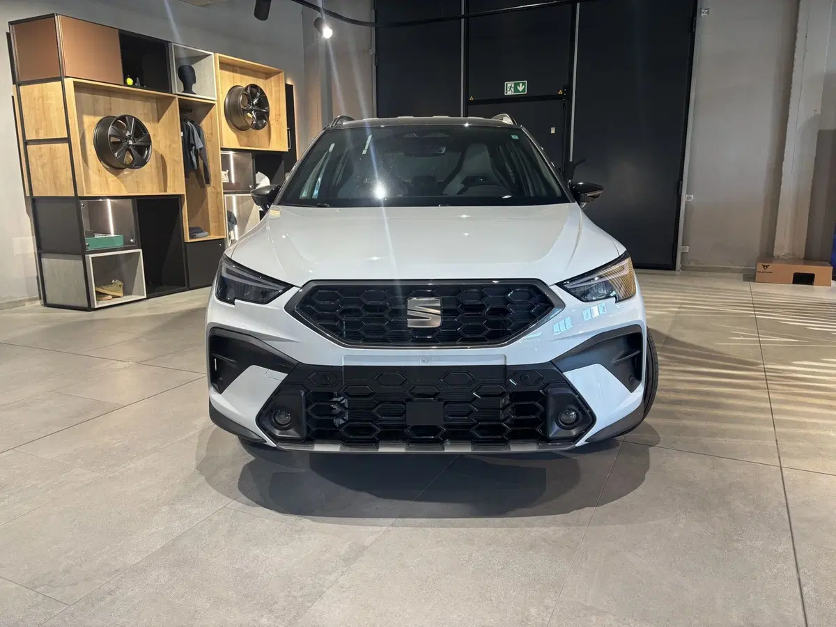 SEAT Arona nuova a Ferrara (2)