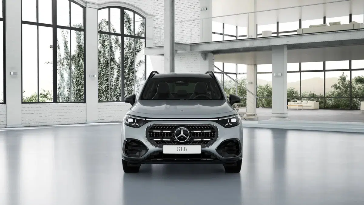 Mercedes-Benz GLB nuova a Pescara (2)