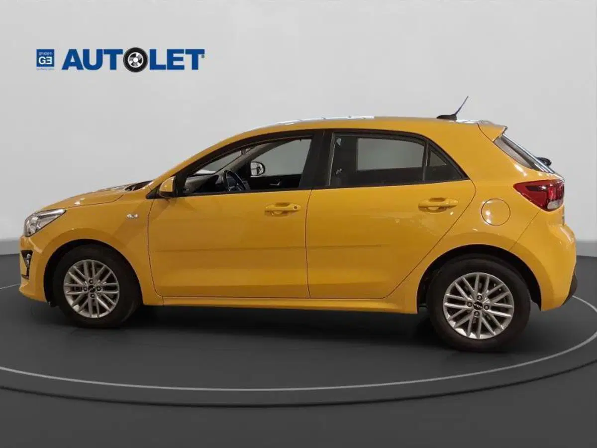 Kia Rio usata a Genova (5)