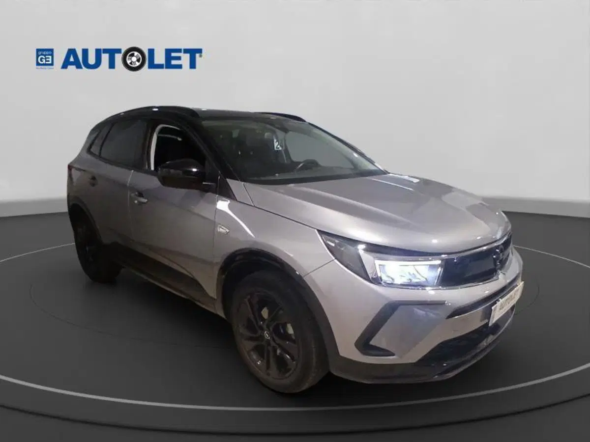 Opel Grandland usata a Genova (3)
