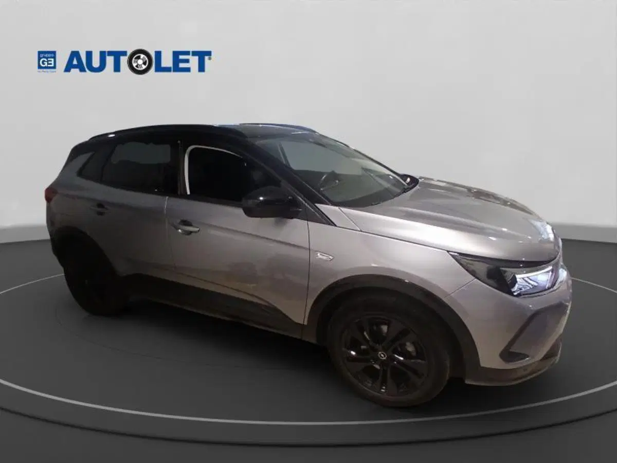 Opel Grandland usata a Genova (4)