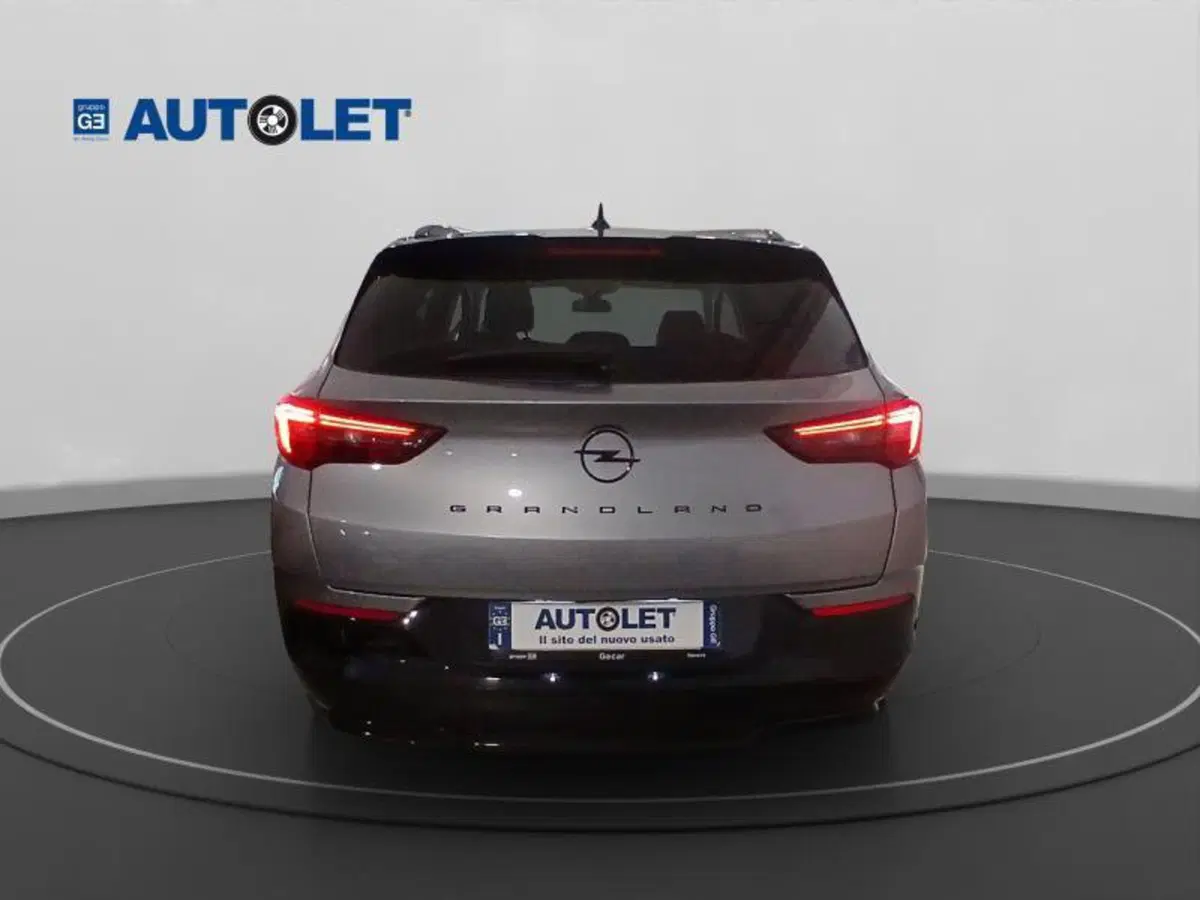 Opel Grandland usata a Genova (6)
