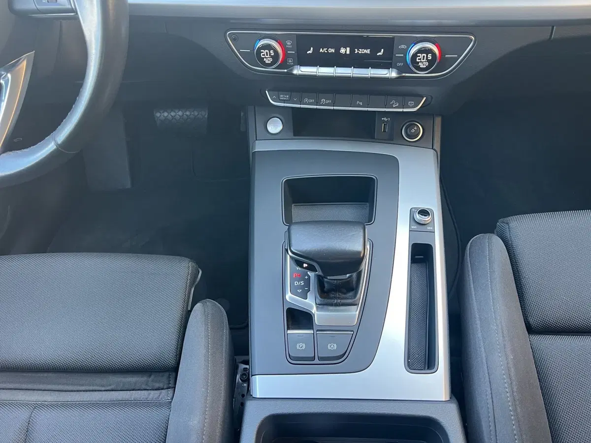 Audi Q4 Sportback usata a Cosenza (15)