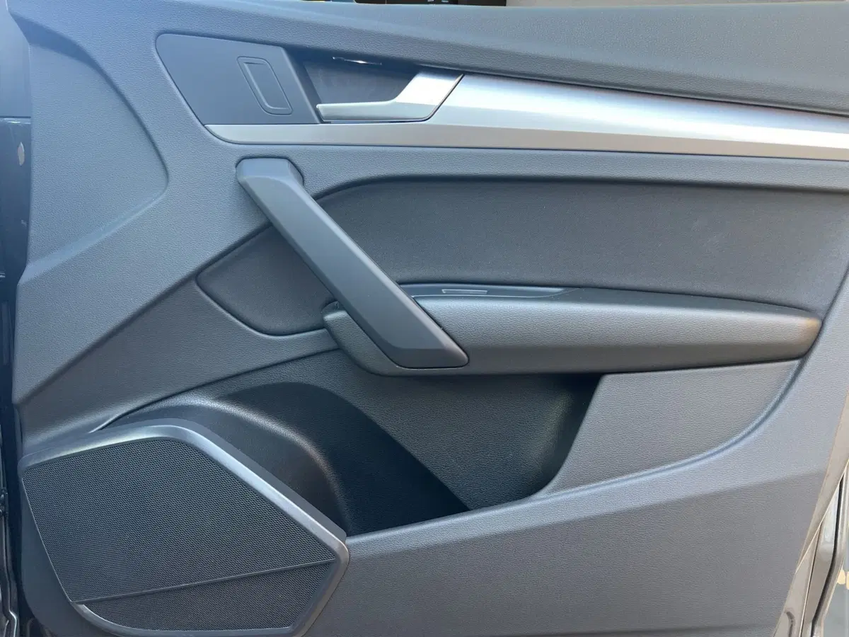 Audi Q4 Sportback usata a Cosenza (17)