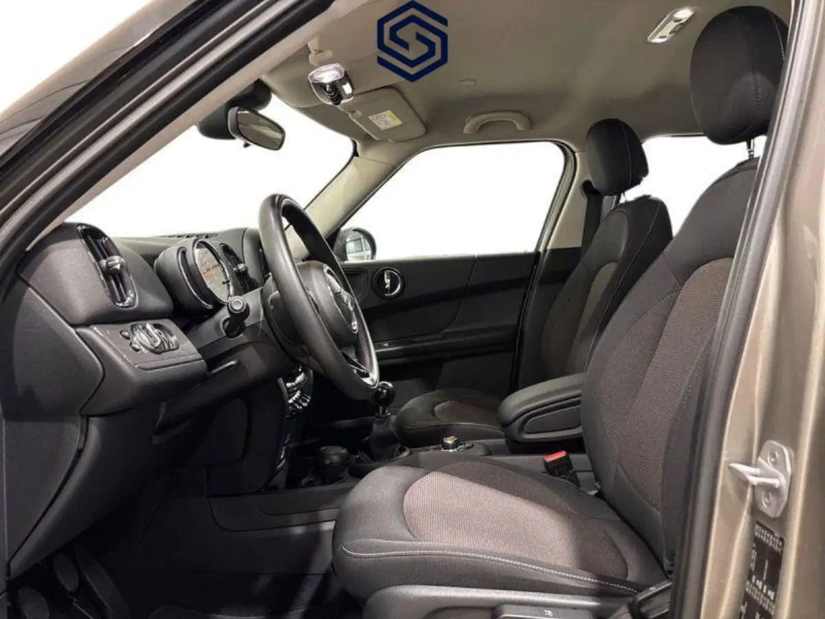 MINI Mini Countryman usata a Oristano (10)