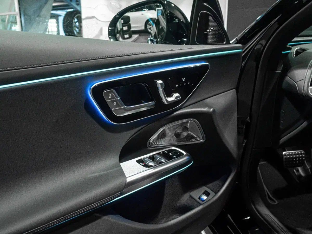Mercedes-Benz Classe E Station Wagon nuova a Ancona (11)