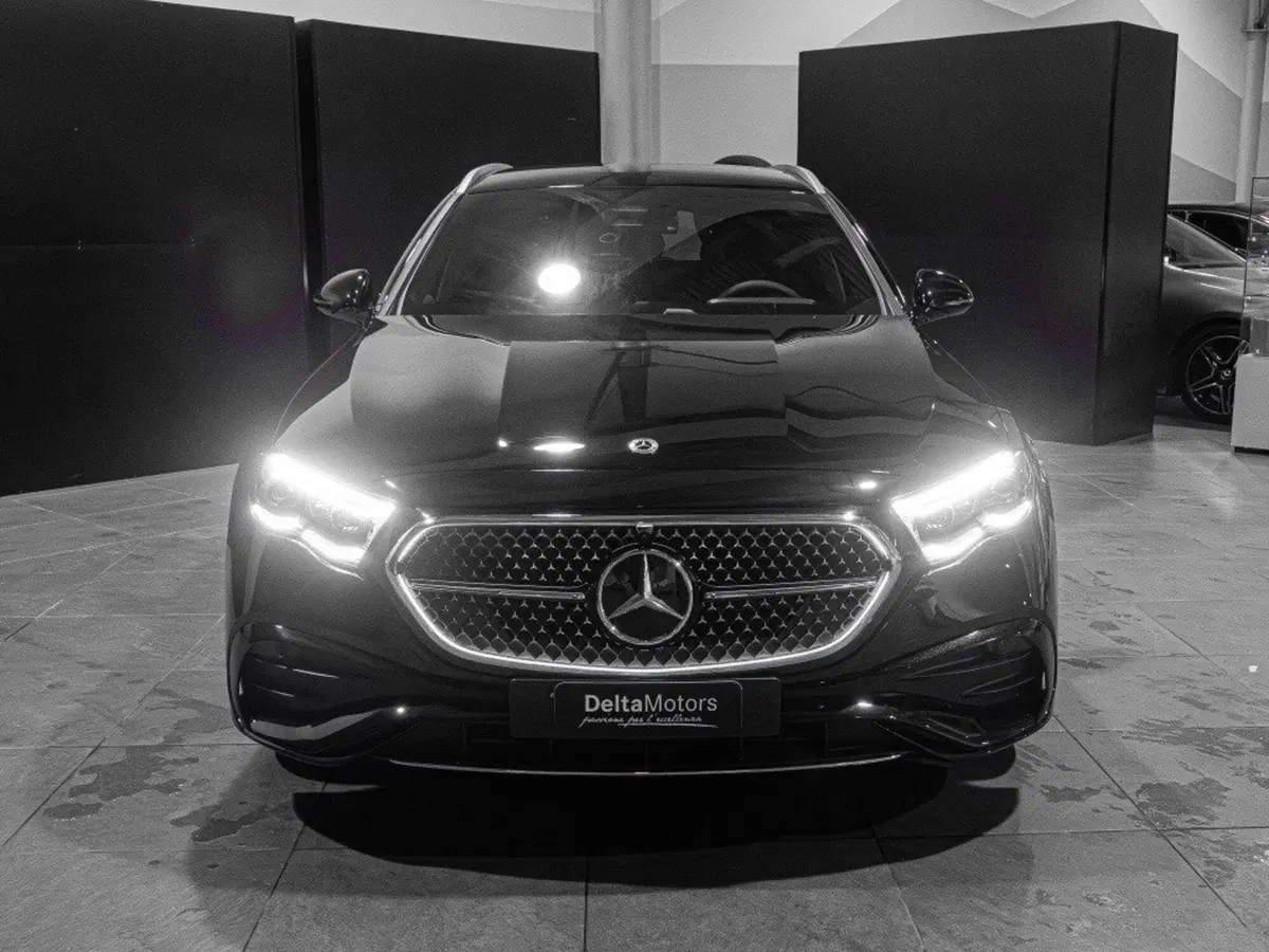 Mercedes-Benz Classe E Station Wagon nuova a Ancona (5)