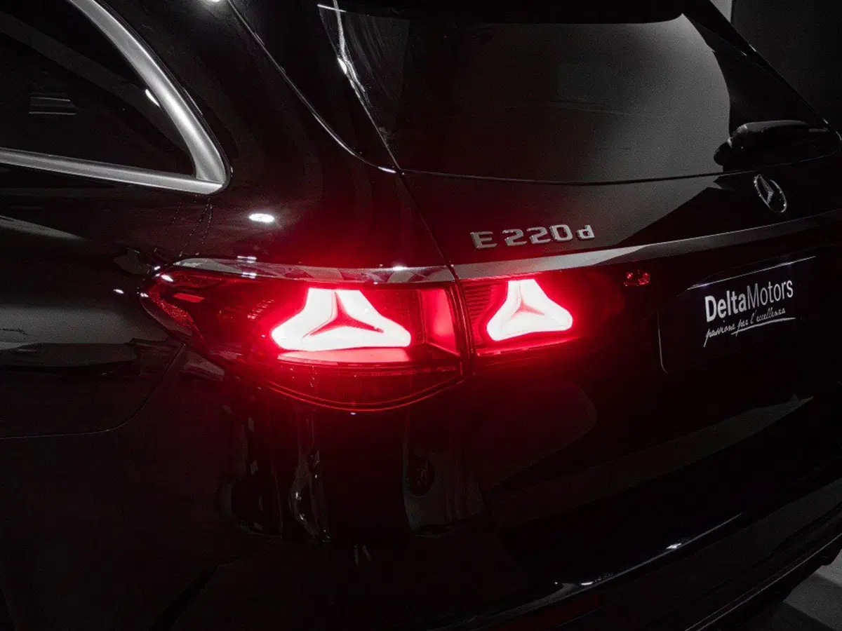 Mercedes-Benz Classe E Station Wagon nuova a Ancona (8)