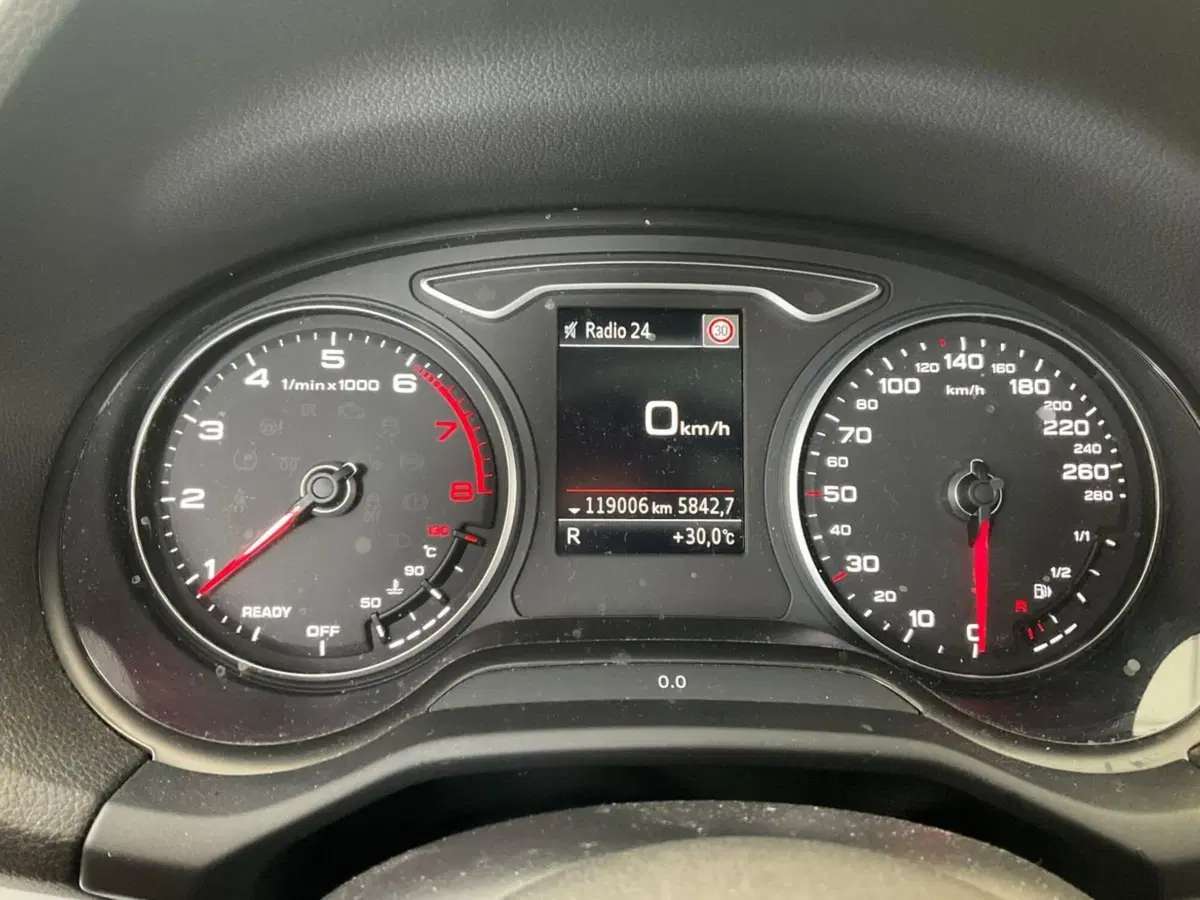 Audi Q2 usata a Como (10)