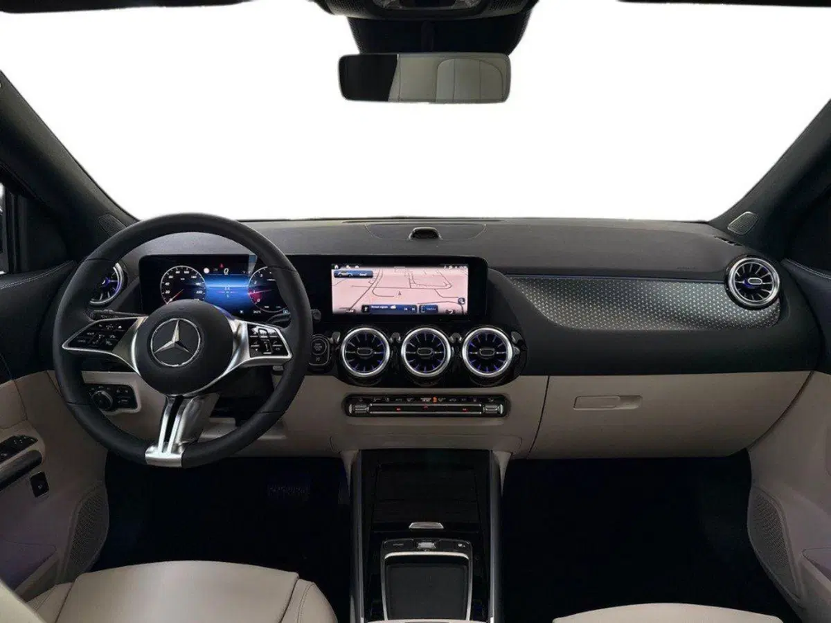 Mercedes-Benz GLA SUV nuova a Rimini (10)