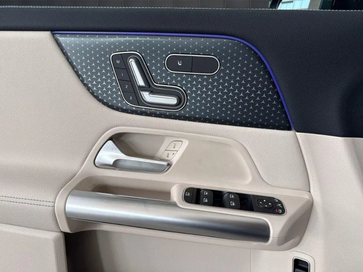 Mercedes-Benz GLA SUV nuova a Rimini (17)