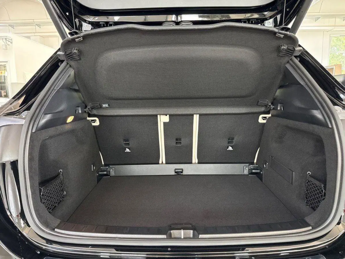 Mercedes-Benz GLA SUV nuova a Rimini (7)
