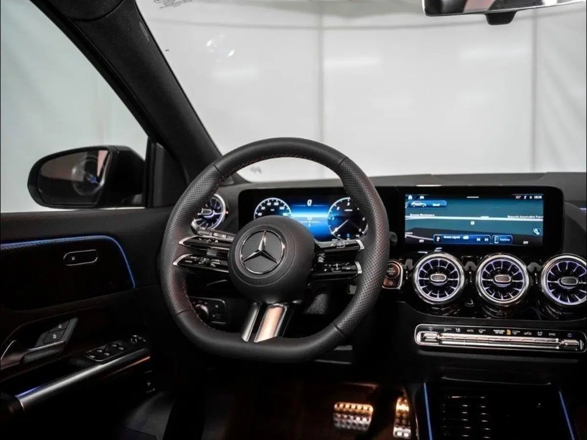 Mercedes-Benz GLA SUV nuova a Ancona (15)