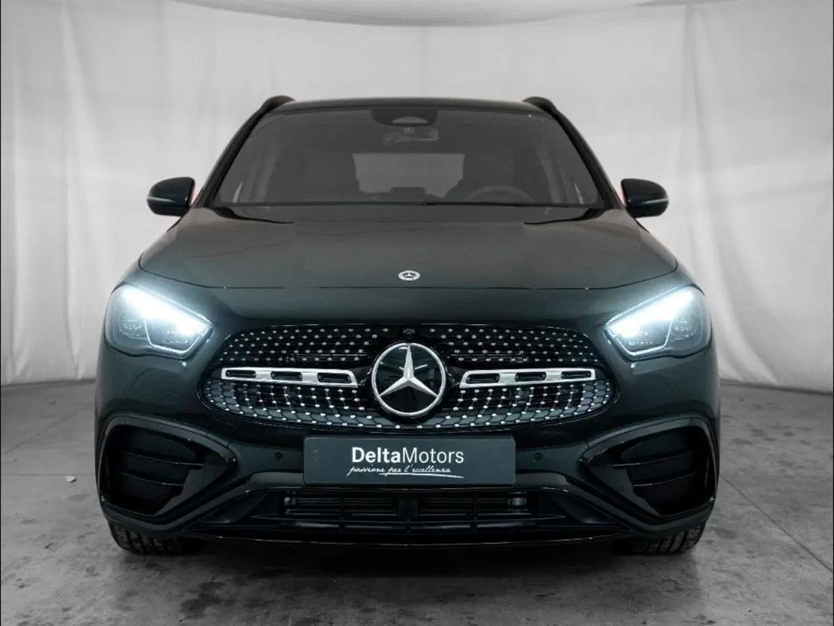 Mercedes-Benz GLA SUV nuova a Ancona (5)
