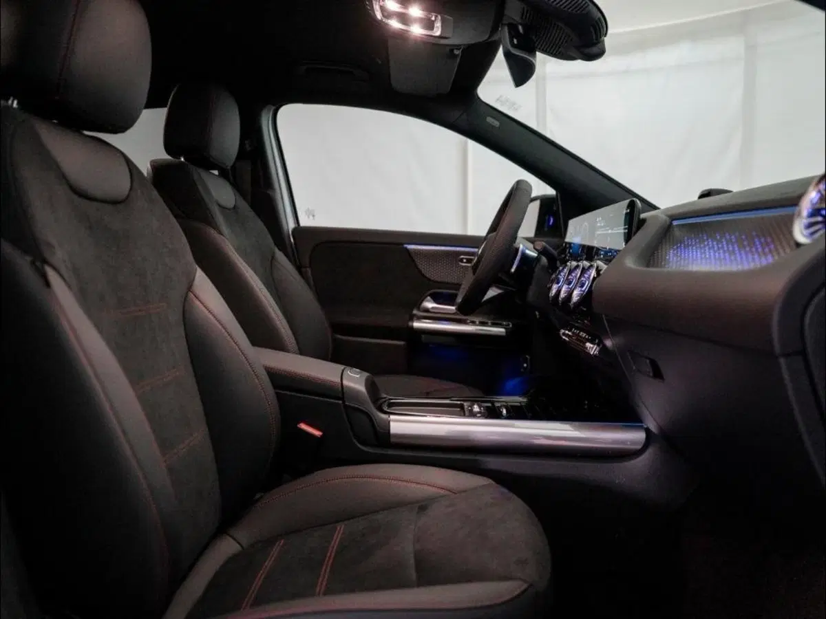 Mercedes-Benz GLA SUV nuova a Ancona (12)