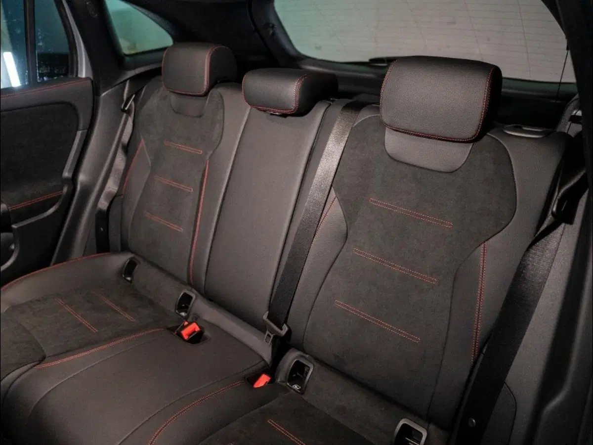 Mercedes-Benz GLA SUV nuova a Ancona (15)