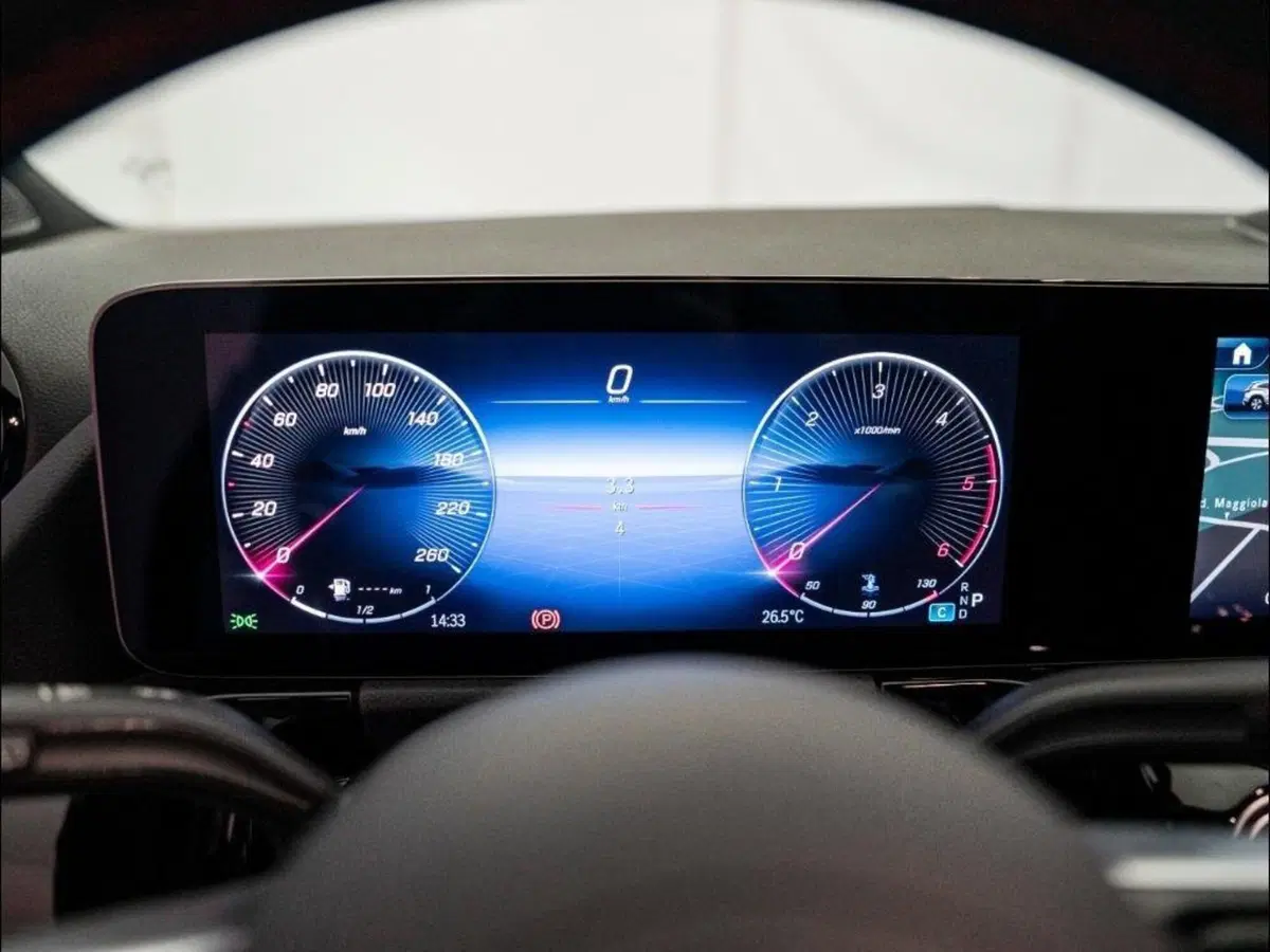 Mercedes-Benz GLA SUV nuova a Ancona (17)