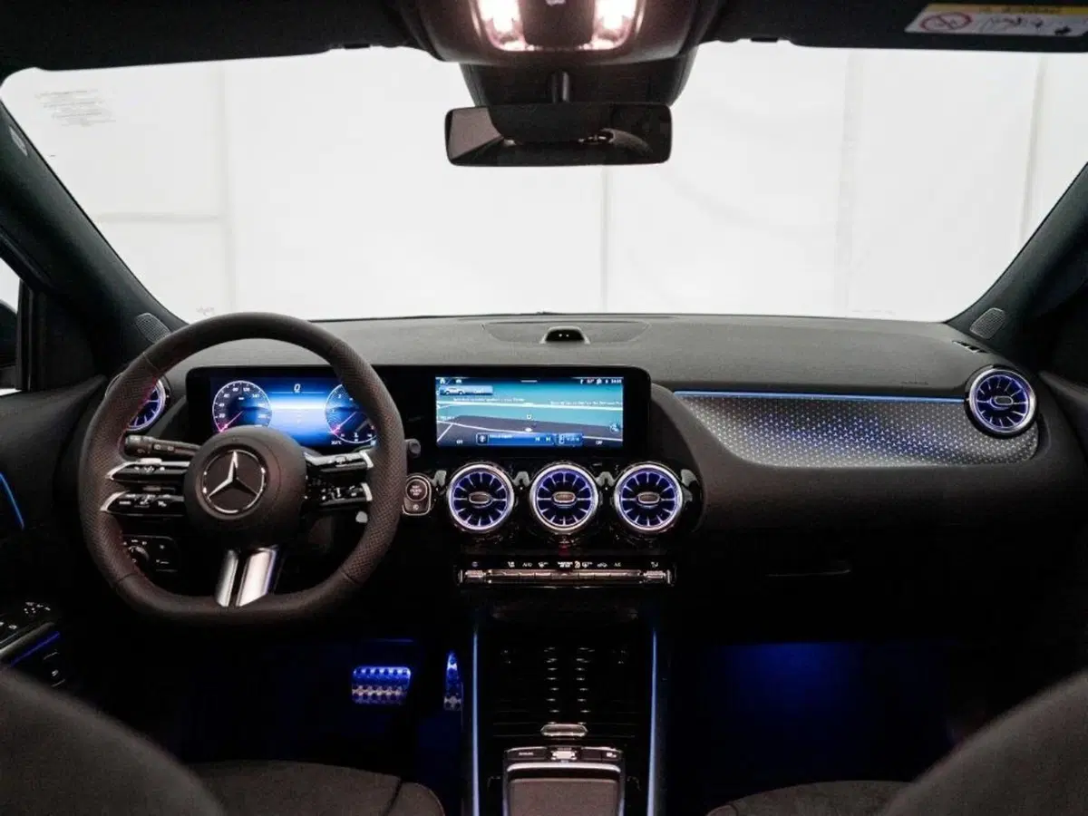 Mercedes-Benz GLA SUV nuova a Ancona (19)