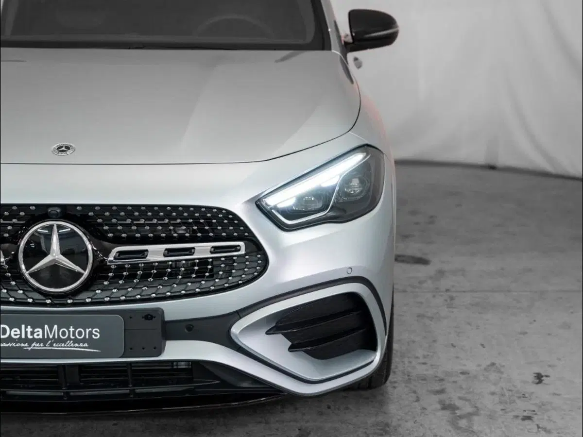 Mercedes-Benz GLA SUV nuova a Ancona (6)
