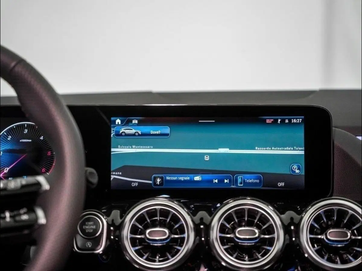 Mercedes-Benz GLA SUV nuova a Ancona (19)