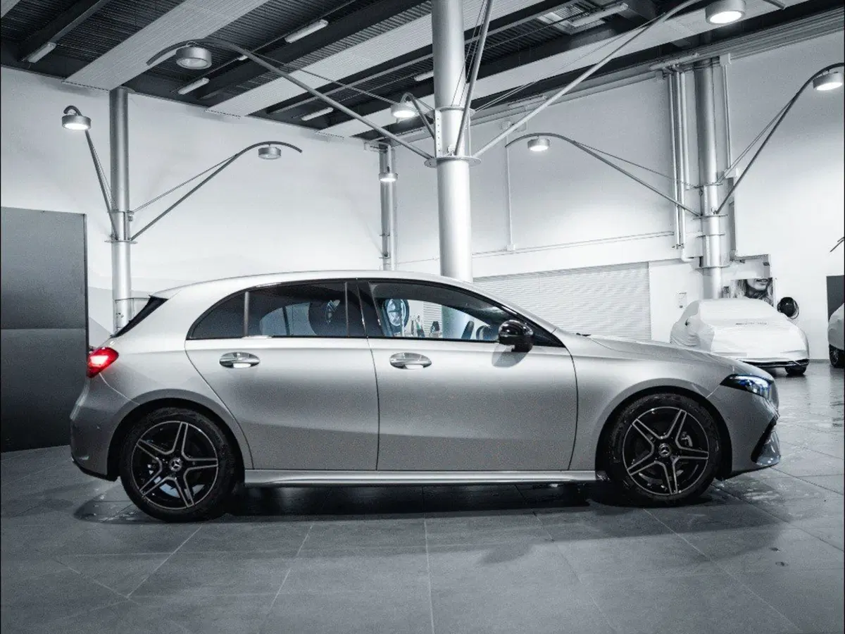 Mercedes-Benz Classe A Sedan nuova a Ancona (4)