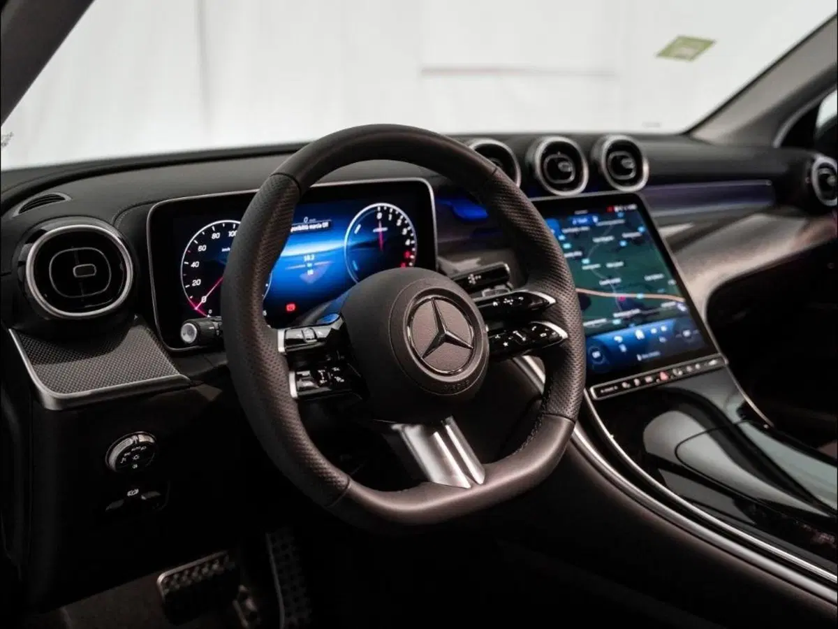 Mercedes-Benz GLC SUV nuova a Ancona (15)