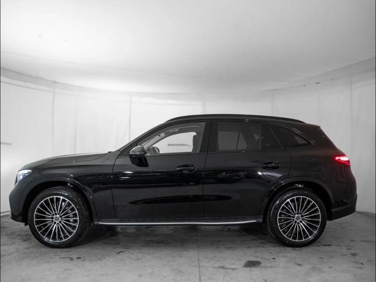 Mercedes-Benz GLC SUV nuova a Ancona (2)