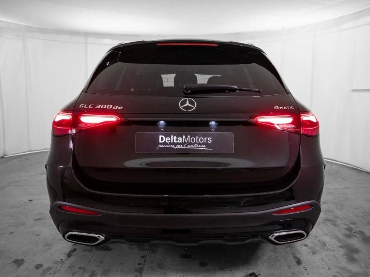 Mercedes-Benz GLC SUV nuova a Ancona (3)