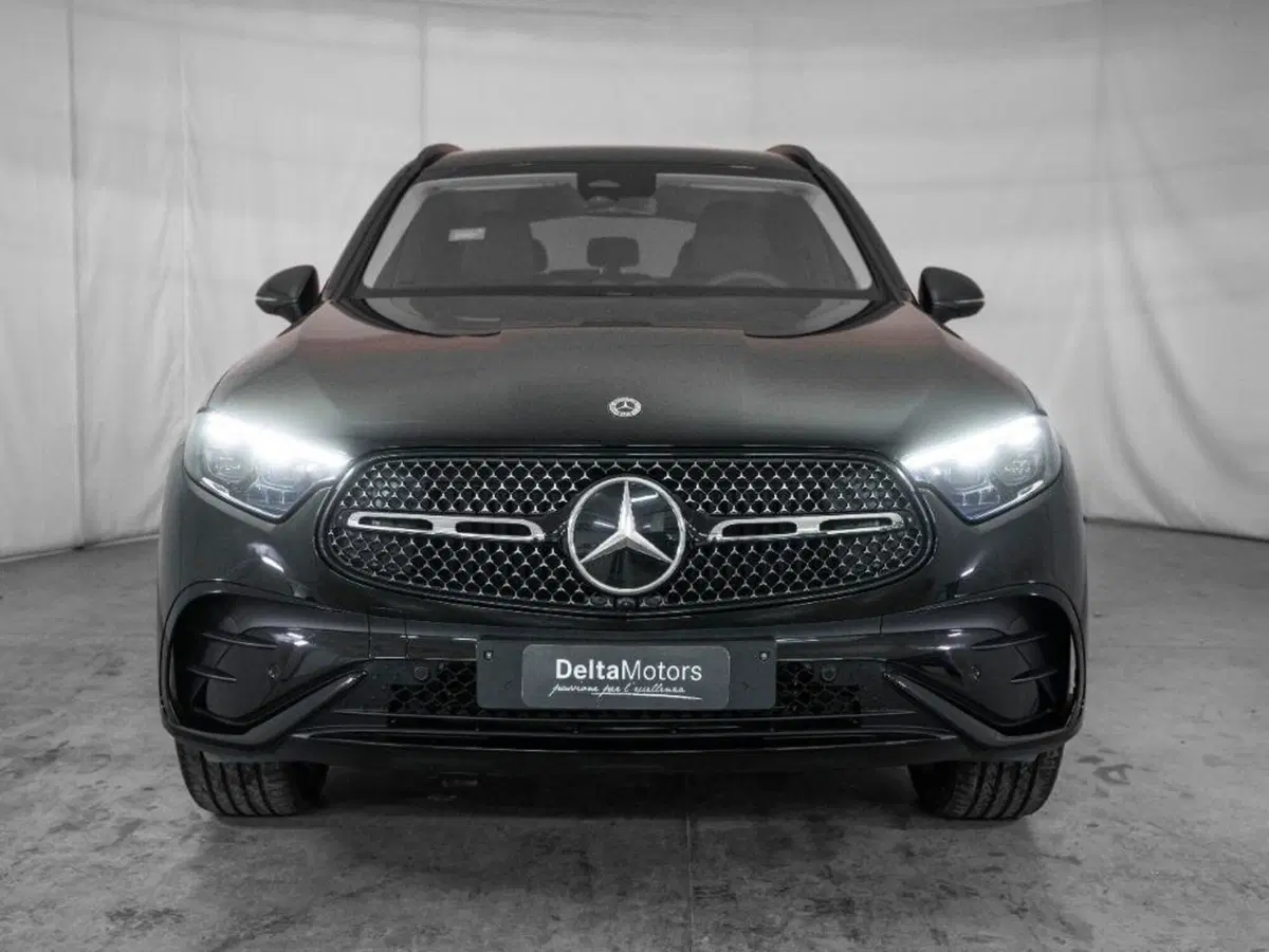 Mercedes-Benz GLC SUV nuova a Ancona (5)