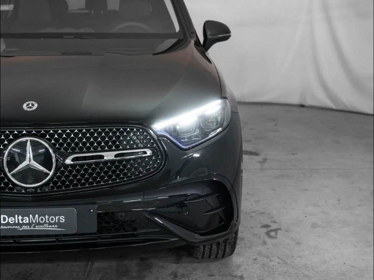 Mercedes-Benz GLC SUV nuova a Ancona (6)