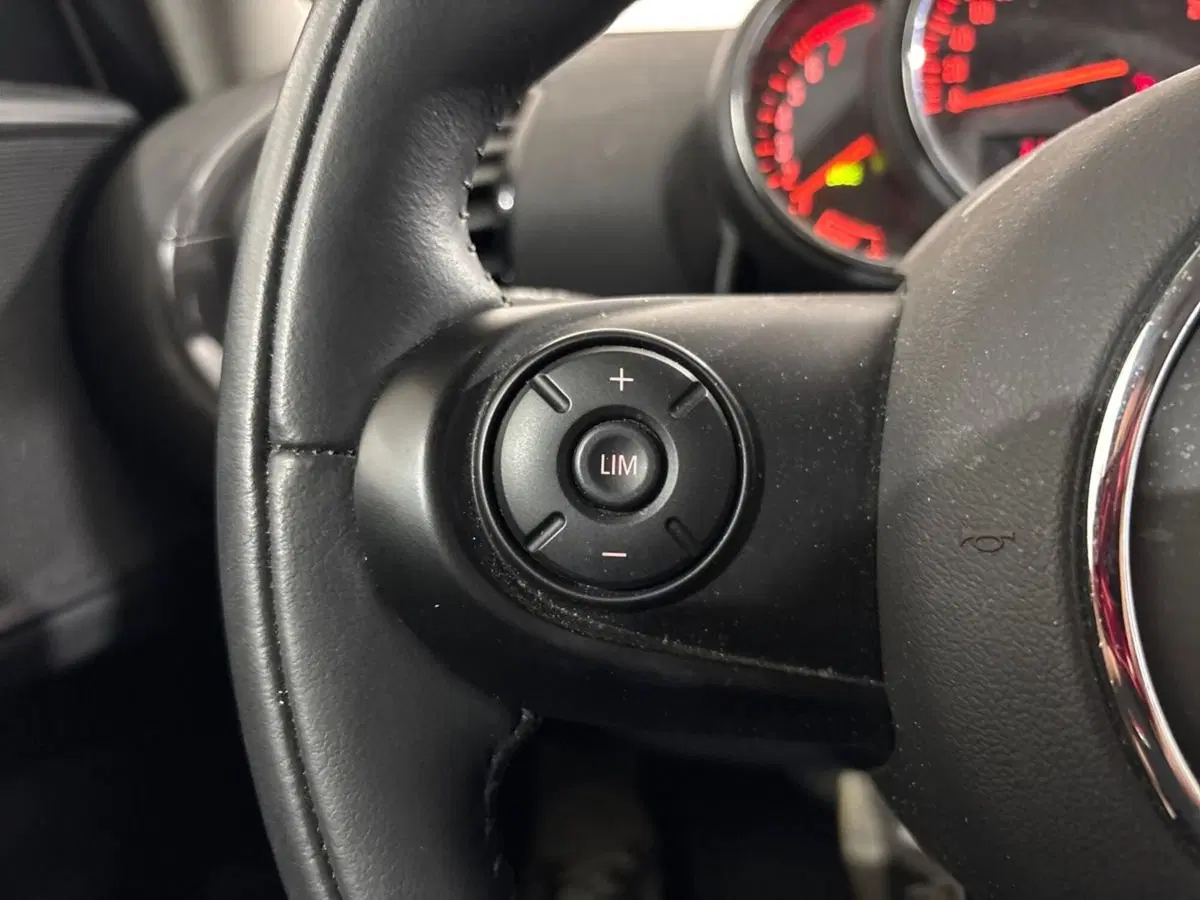 MINI Mini Clubman usata a Torino (13)