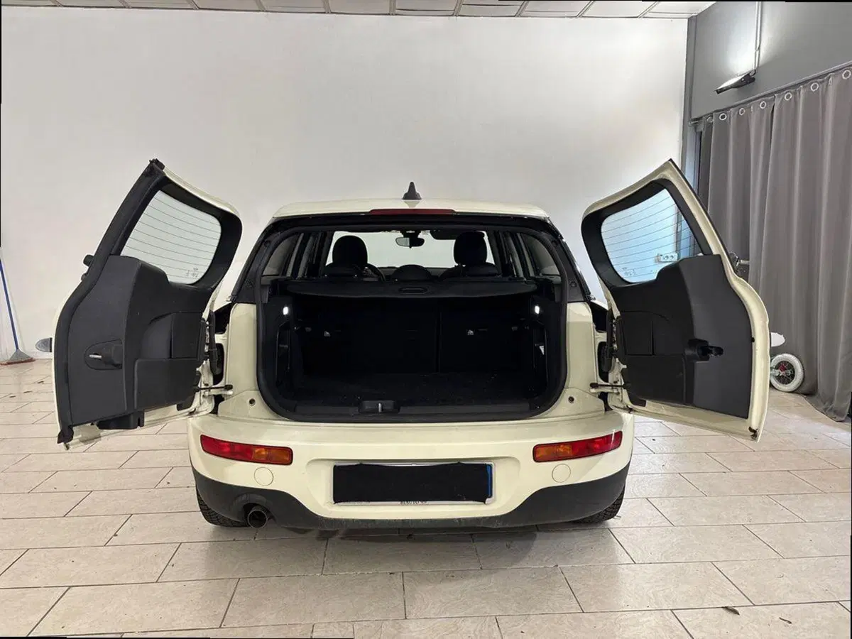 MINI Mini Clubman usata a Torino (7)