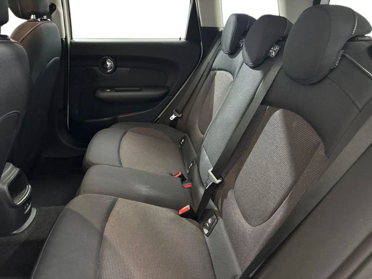 MINI Mini Clubman usata a Torino (9)