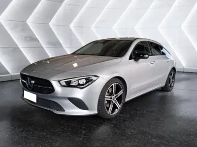 Mercedes-Benz CLA Shooting Brake 200 d Automatic 4Matic Shooting Brake Sport del 2023 usata a Salerno