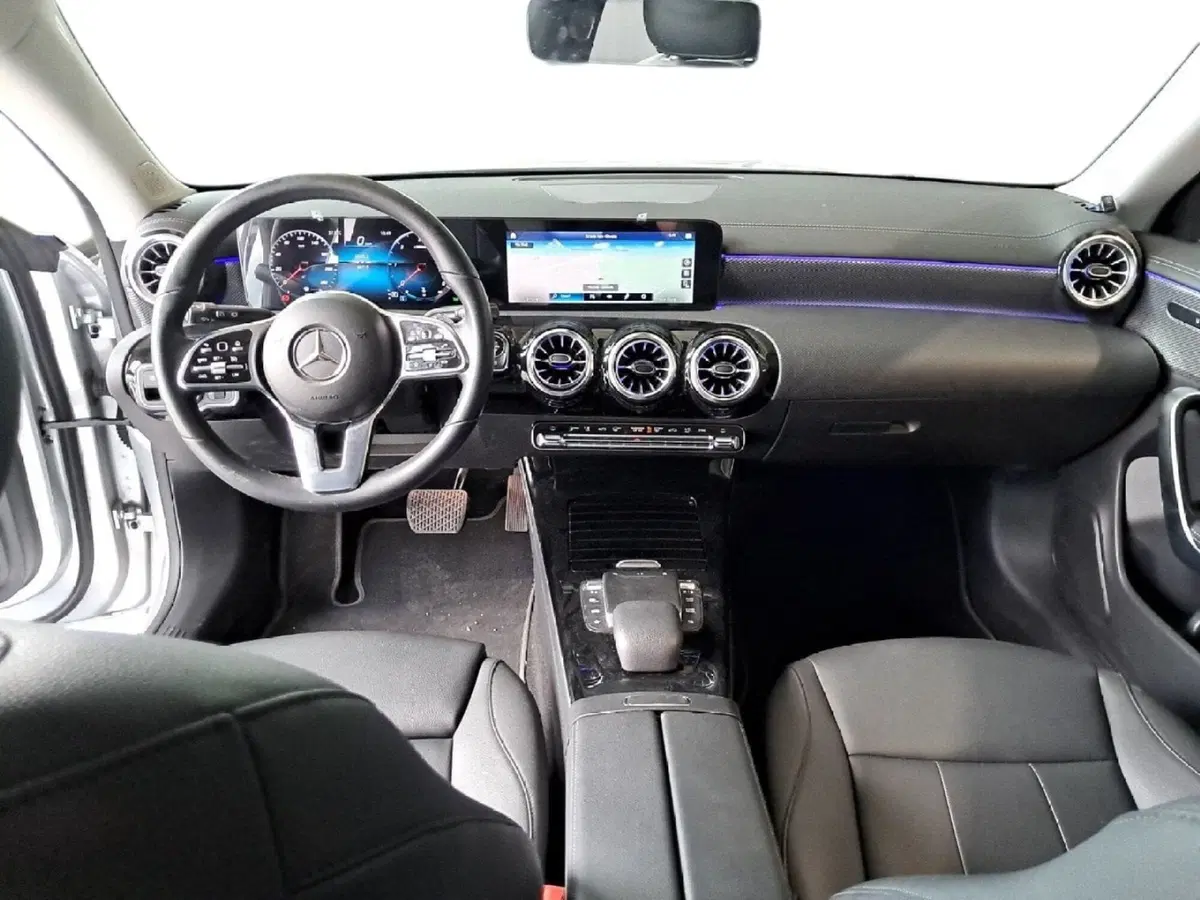 Mercedes-Benz CLA Shooting Brake usata a Salerno (12)
