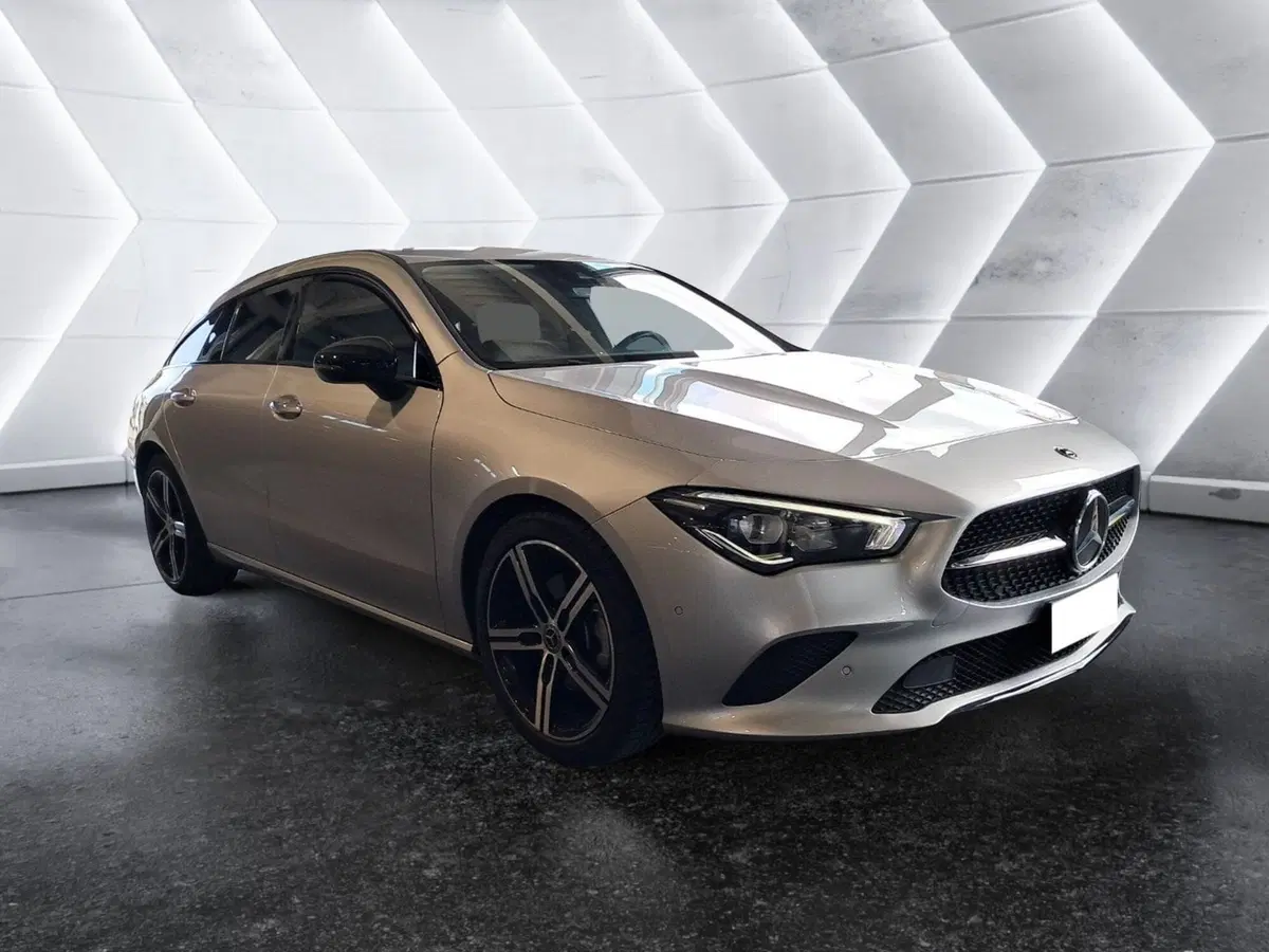 Mercedes-Benz CLA Shooting Brake usata a Salerno (3)