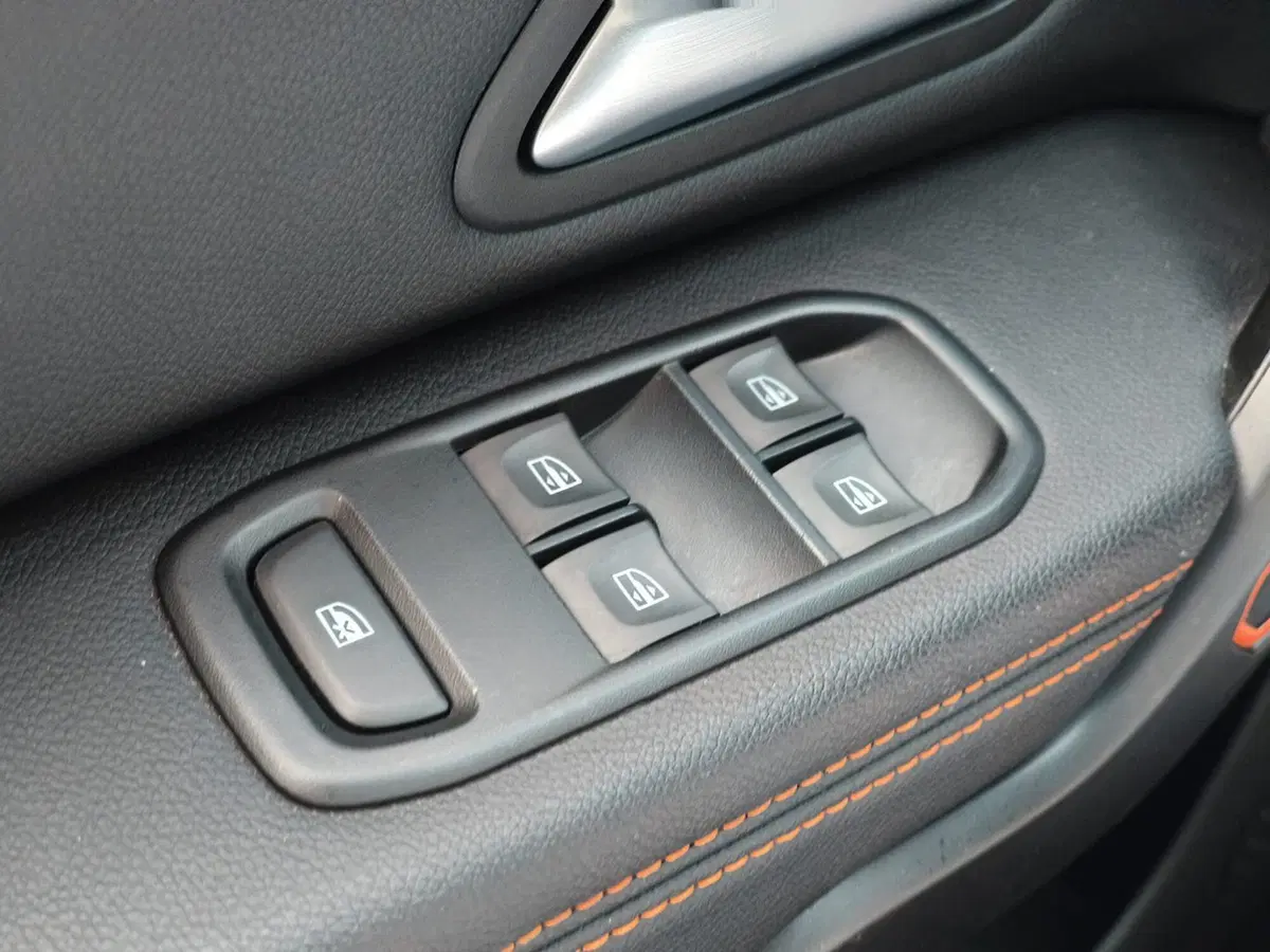 Dacia Duster usata a Brescia (16)