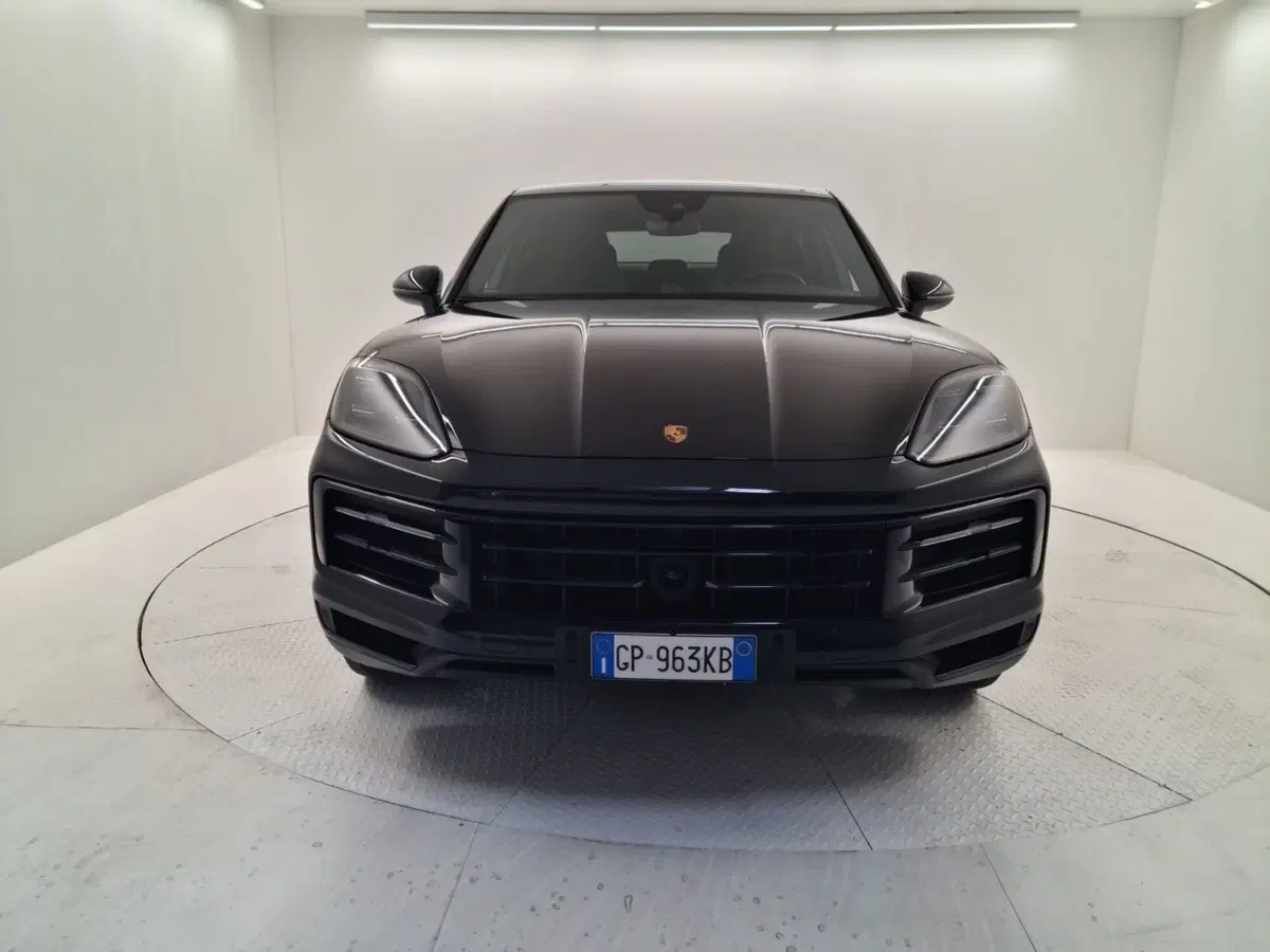 Porsche Cayenne Coupé usata a Bergamo (2)