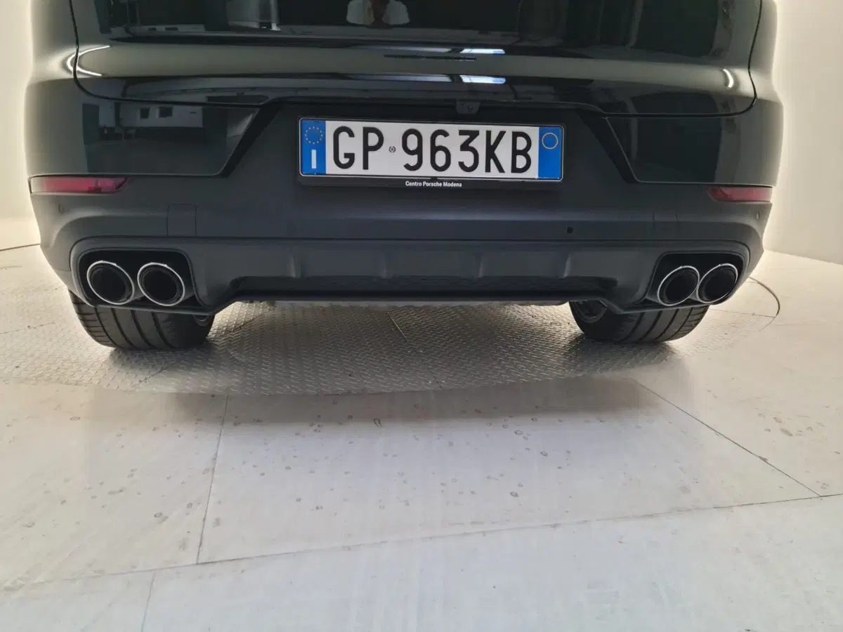 Porsche Cayenne Coupé usata a Bergamo (6)