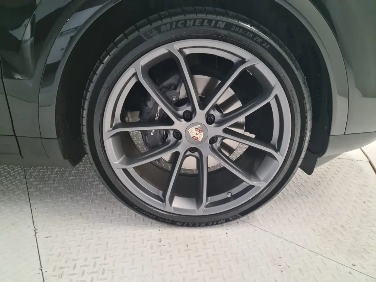 Porsche Cayenne Coupé usata a Bergamo (7)