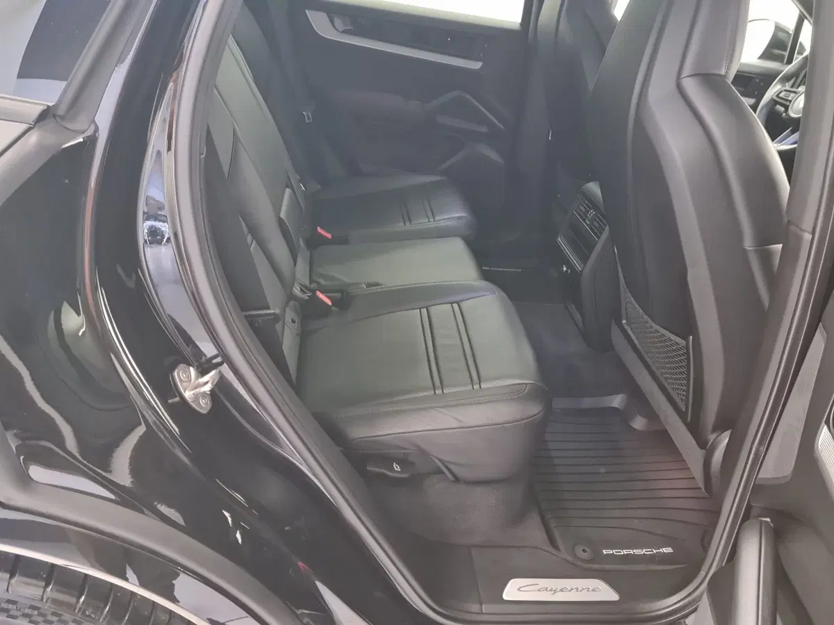 Porsche Cayenne Coupé usata a Bergamo (9)