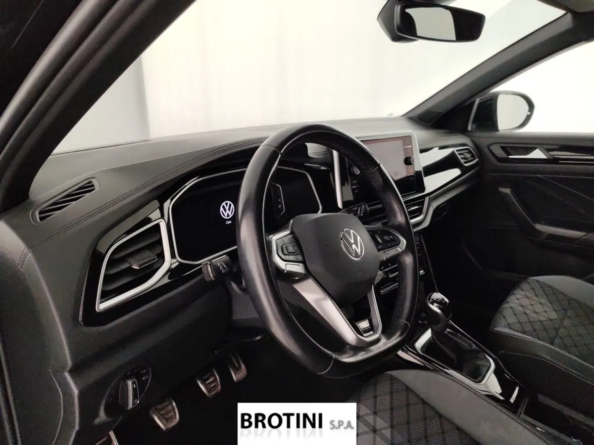Volkswagen T-Roc usata a La Spezia (8)