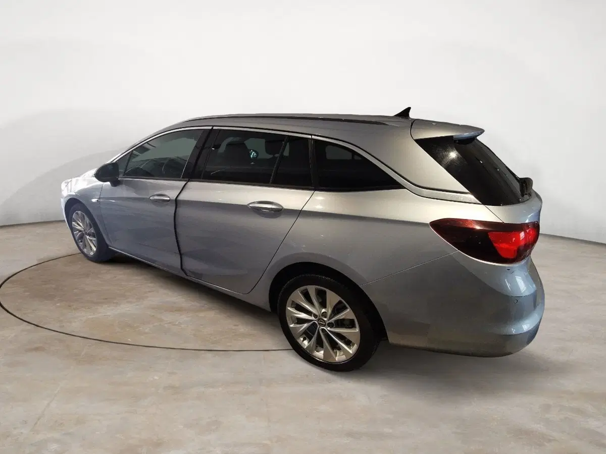 Opel Astra Station Wagon usata a Brindisi (3)