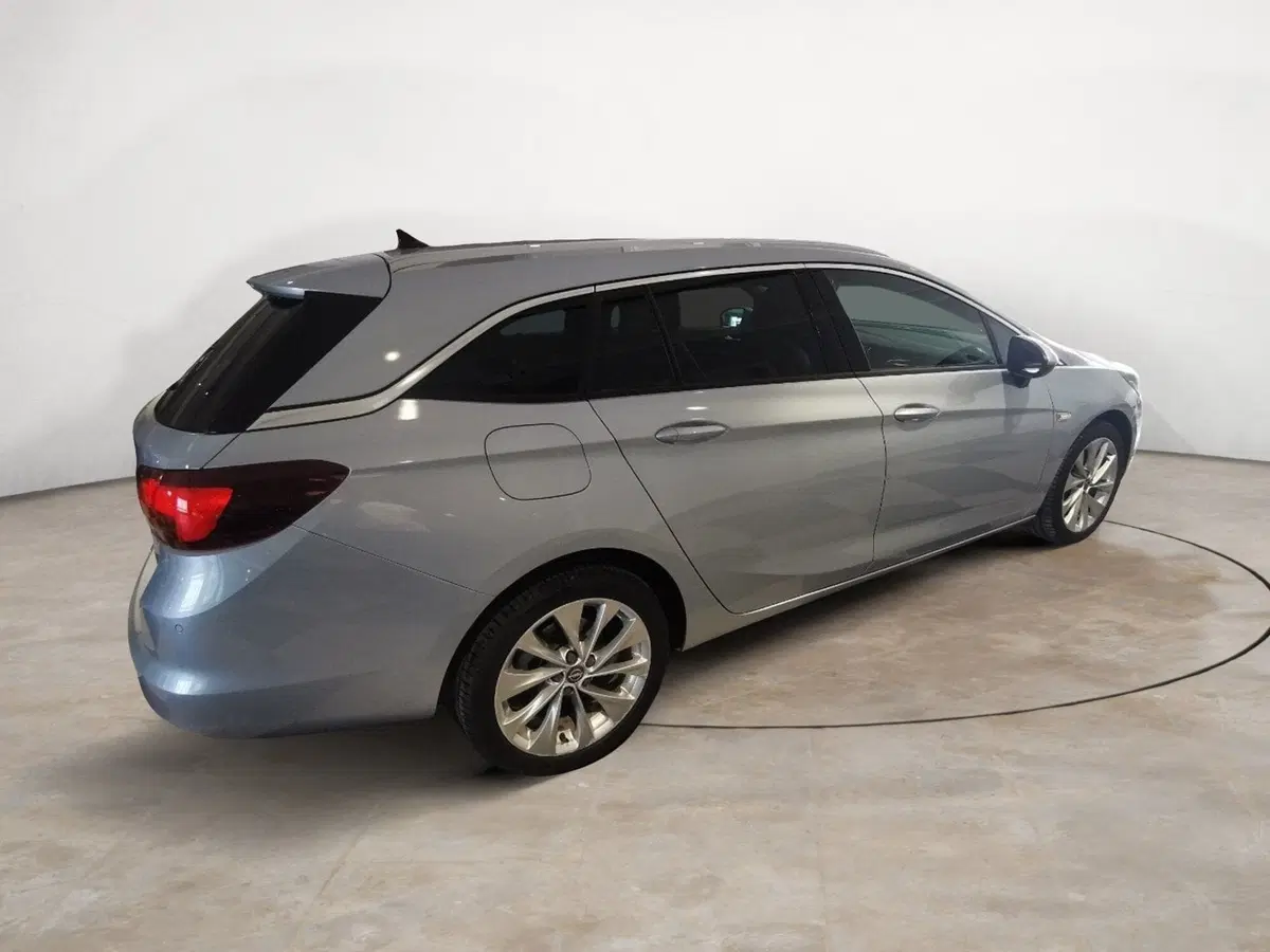 Opel Astra Station Wagon usata a Brindisi (5)