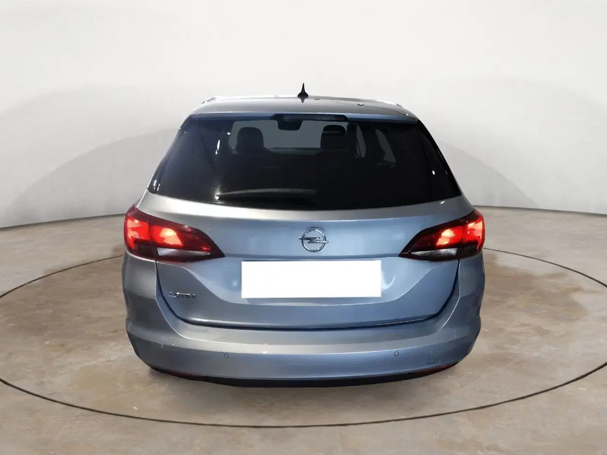 Opel Astra Station Wagon usata a Brindisi (6)