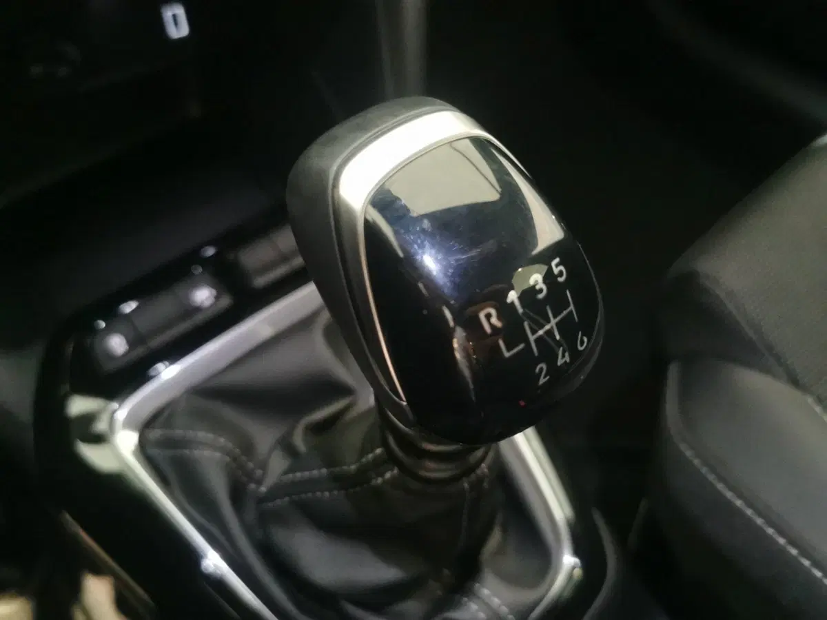 Opel Corsa nuova a Taranto (12)