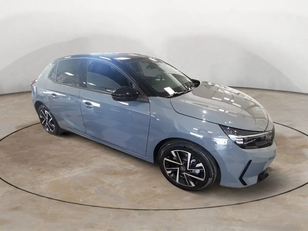 Opel Corsa nuova a Brindisi (4)
