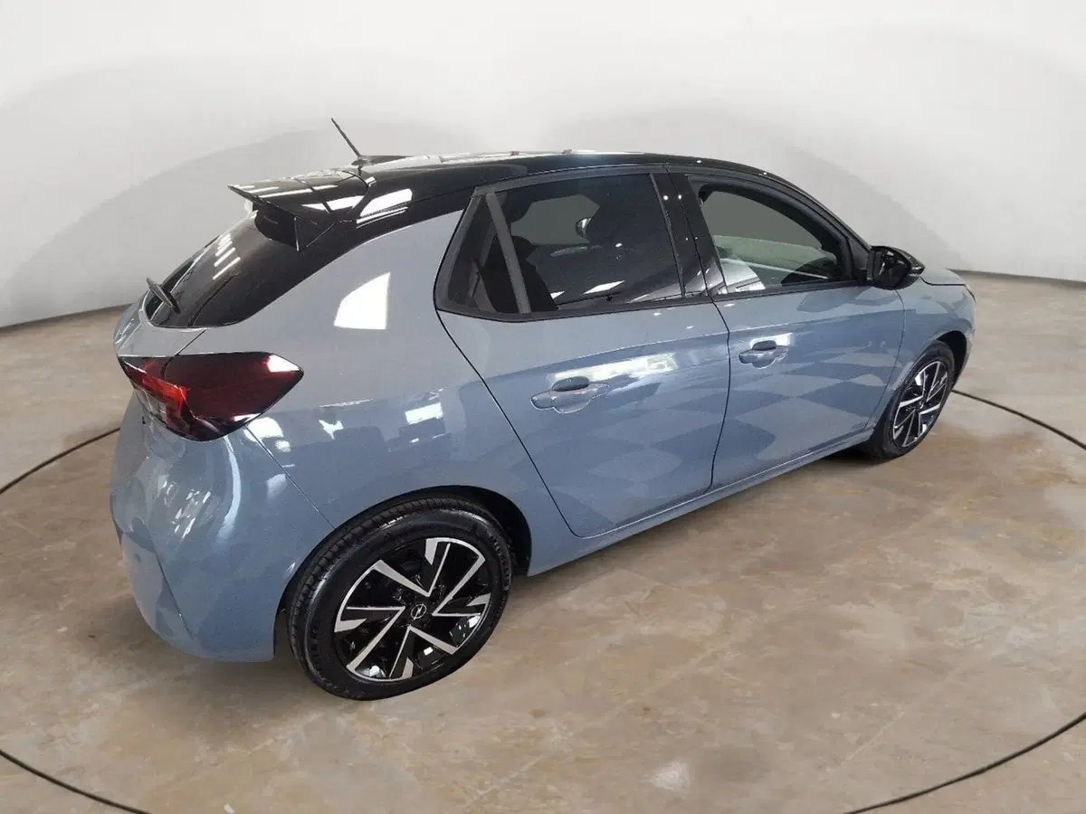 Opel Corsa nuova a Brindisi (7)